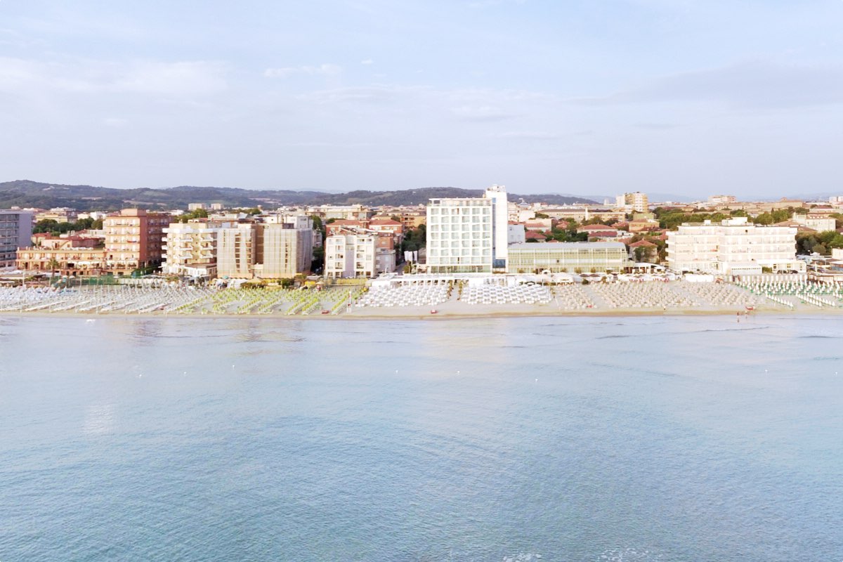 convenzioni-hotel-studio-di-odontoiatria-specialistica-fradeani-pesaro